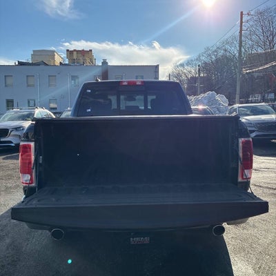 2016 RAM 1500 Laramie 4x4 4dr Crew Cab 5.5 ft. SB Pickup