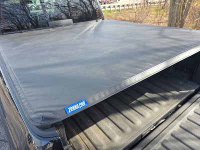 2016 RAM 1500 Laramie 4x4 4dr Crew Cab 5.5 ft. SB Pickup