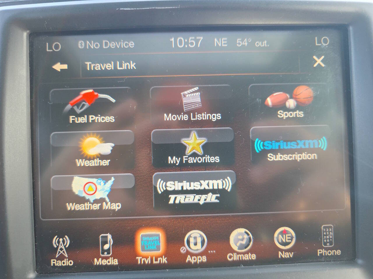 2016 RAM 1500 Laramie 4x4 4dr Crew Cab 5.5 ft. SB Pickup