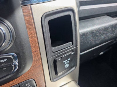 2016 RAM 1500 Laramie 4x4 4dr Crew Cab 5.5 ft. SB Pickup