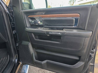 2016 RAM 1500 Laramie 4x4 4dr Crew Cab 5.5 ft. SB Pickup