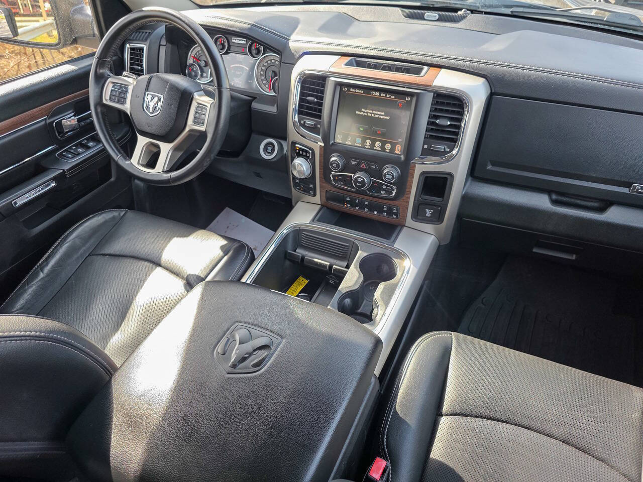 2016 RAM 1500 Laramie 4x4 4dr Crew Cab 5.5 ft. SB Pickup