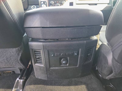 2016 RAM 1500 Laramie 4x4 4dr Crew Cab 5.5 ft. SB Pickup