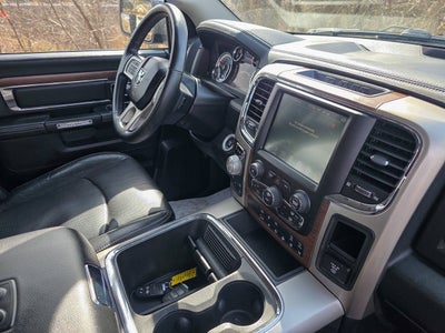 2016 RAM 1500 Laramie 4x4 4dr Crew Cab 5.5 ft. SB Pickup