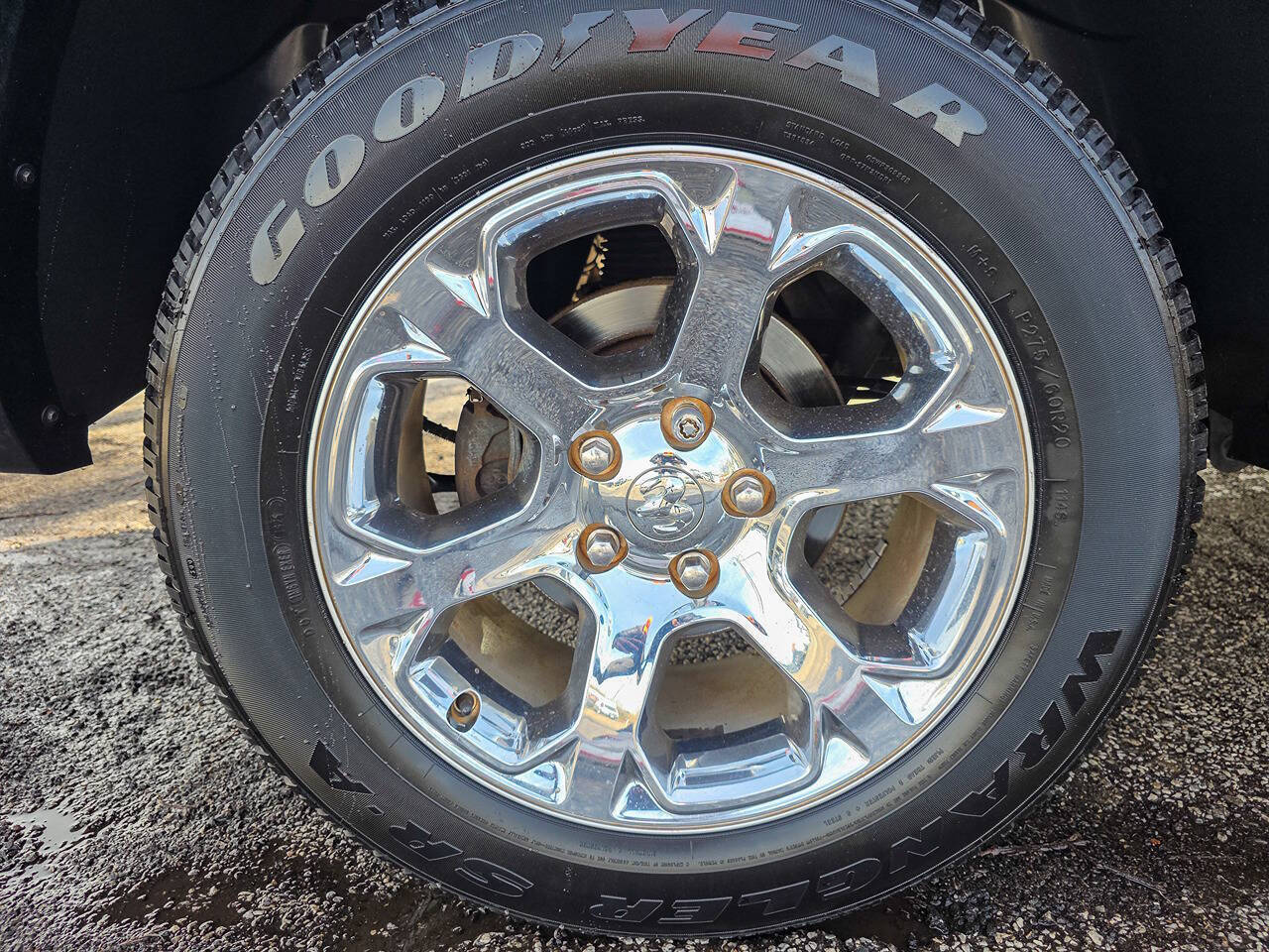 2016 RAM 1500 Laramie 4x4 4dr Crew Cab 5.5 ft. SB Pickup