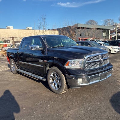 2016 RAM 1500 Laramie 4x4 4dr Crew Cab 5.5 ft. SB Pickup