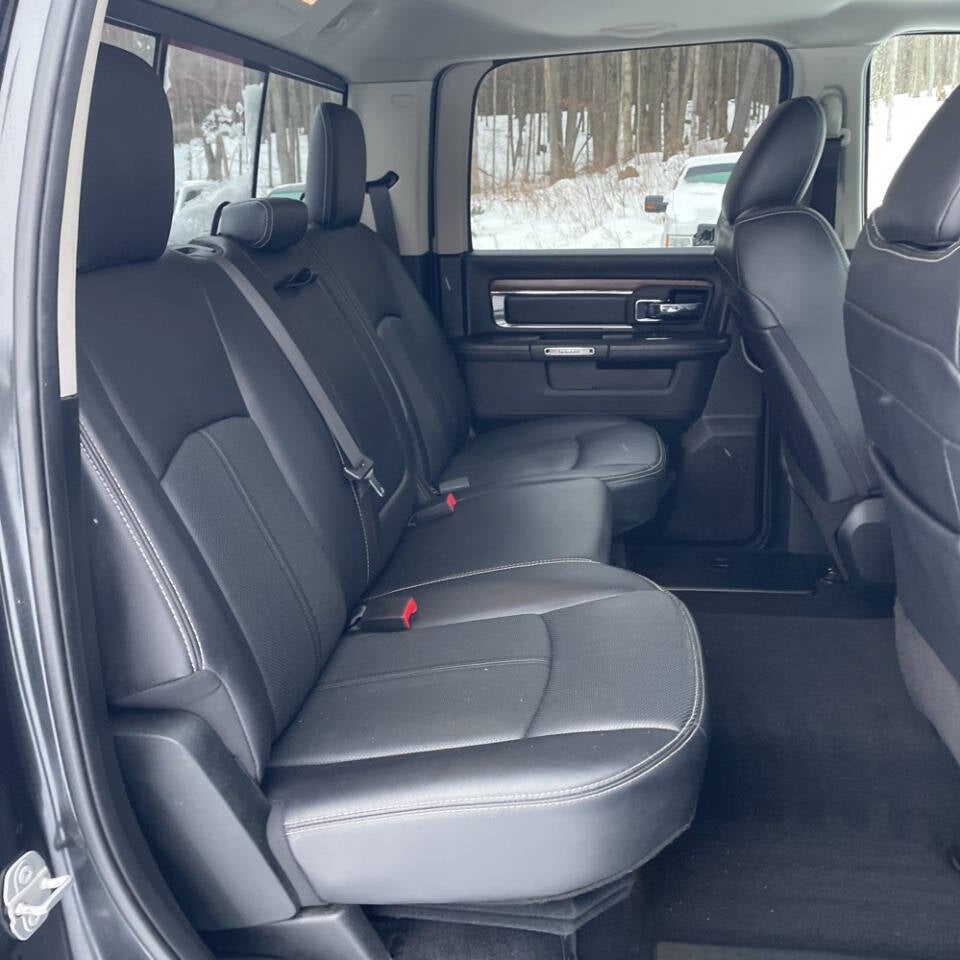 2018 RAM 1500 Laramie 4x4 4dr Crew Cab 6.3 ft. SB Pickup