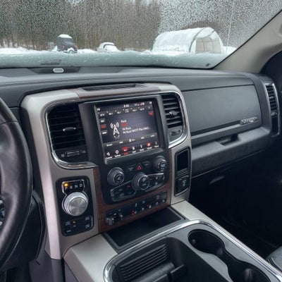 2018 RAM 1500 Laramie 4x4 4dr Crew Cab 6.3 ft. SB Pickup