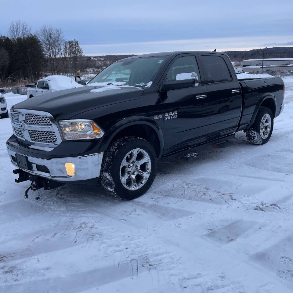 2018 RAM 1500 Laramie 4x4 4dr Crew Cab 6.3 ft. SB Pickup