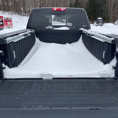 2018 RAM 1500 Laramie 4x4 4dr Crew Cab 6.3 ft. SB Pickup