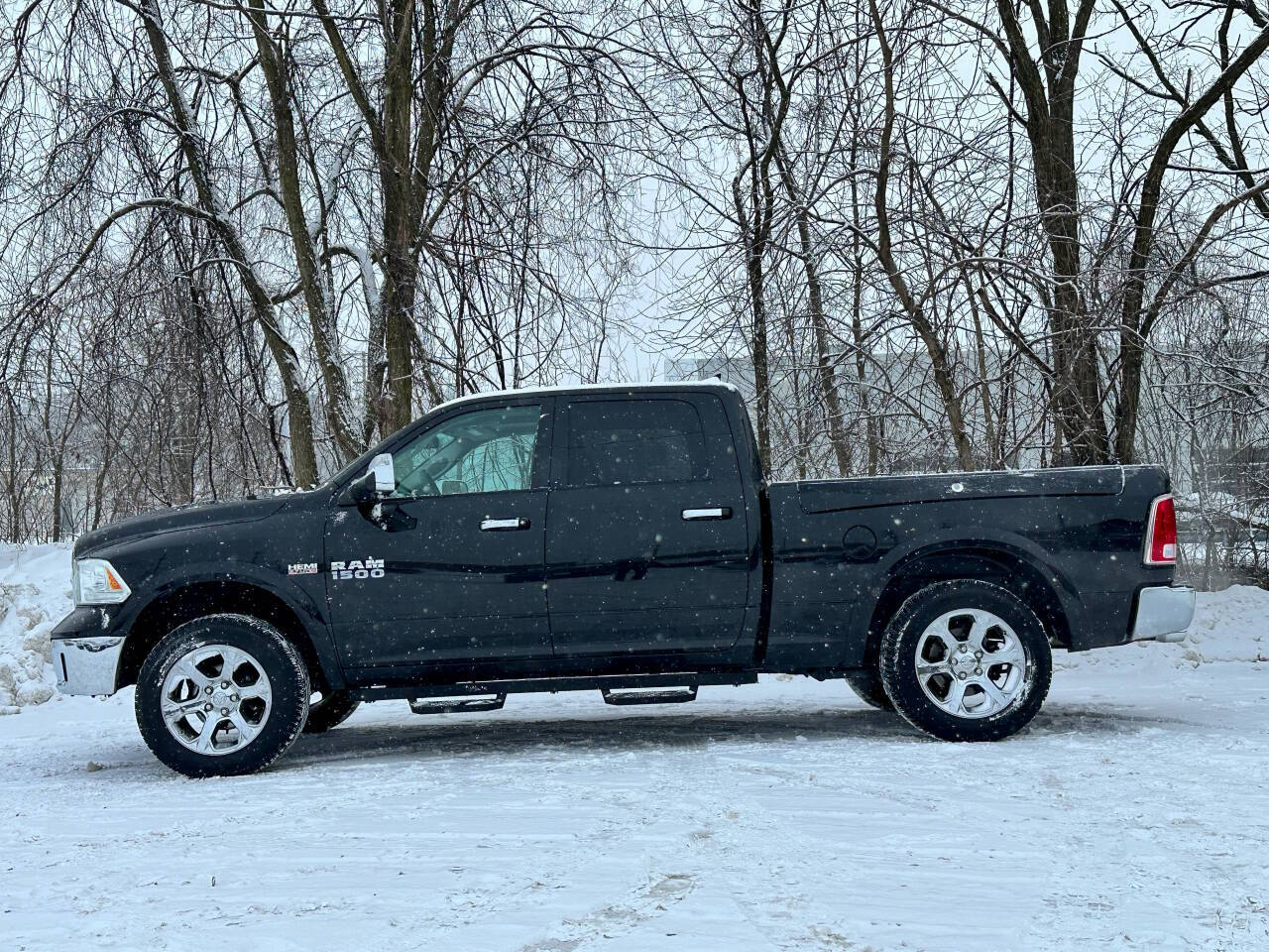 2018 RAM 1500 Laramie 4x4 4dr Crew Cab 6.3 ft. SB Pickup