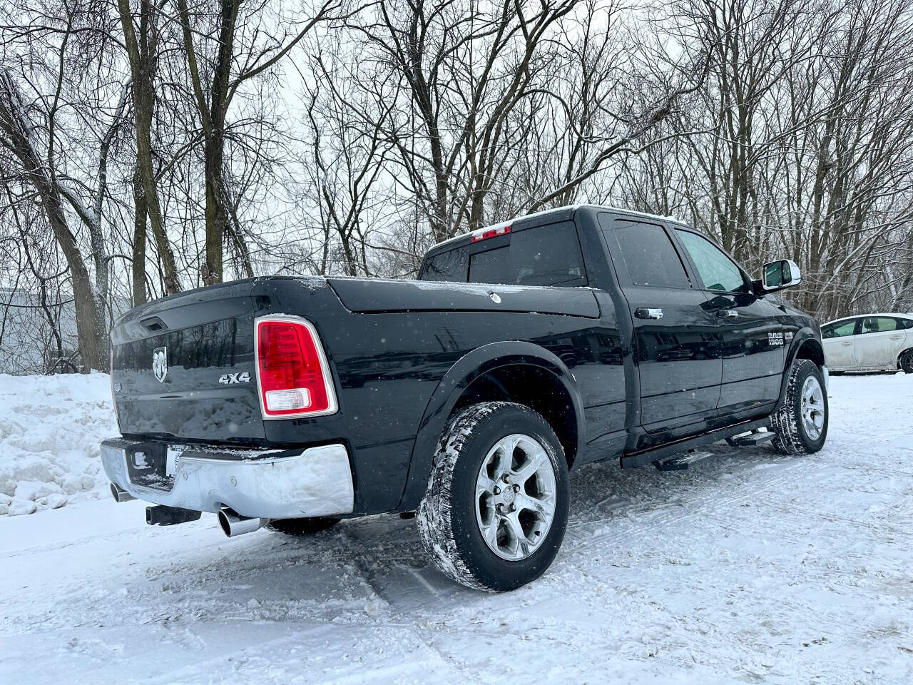 2018 RAM 1500 Laramie 4x4 4dr Crew Cab 6.3 ft. SB Pickup