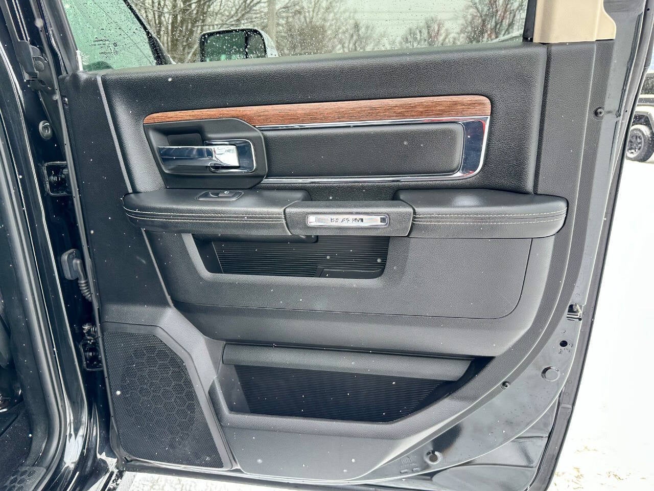 2018 RAM 1500 Laramie 4x4 4dr Crew Cab 6.3 ft. SB Pickup