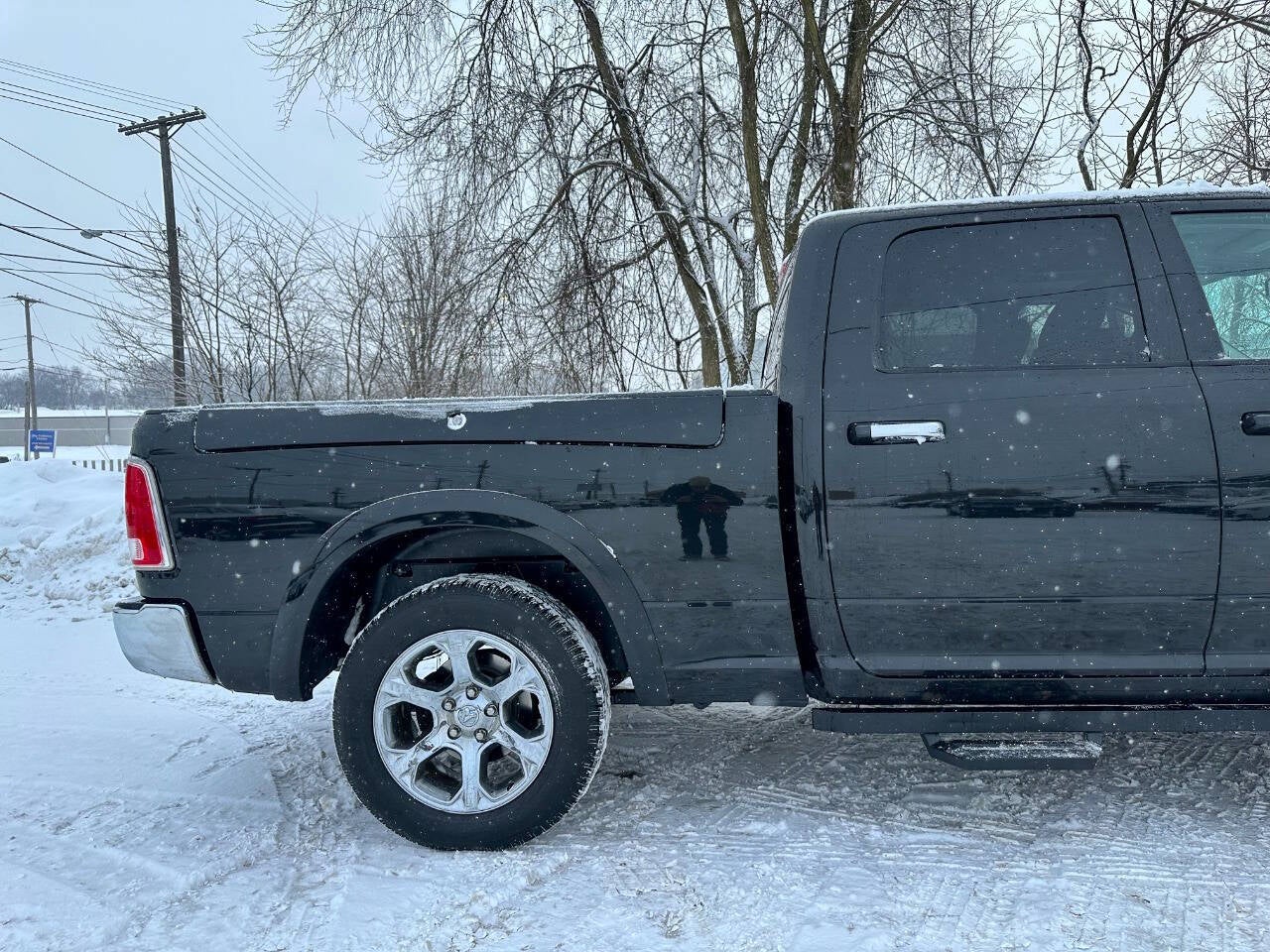 2018 RAM 1500 Laramie 4x4 4dr Crew Cab 6.3 ft. SB Pickup