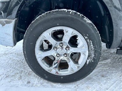 2018 RAM 1500 Laramie 4x4 4dr Crew Cab 6.3 ft. SB Pickup