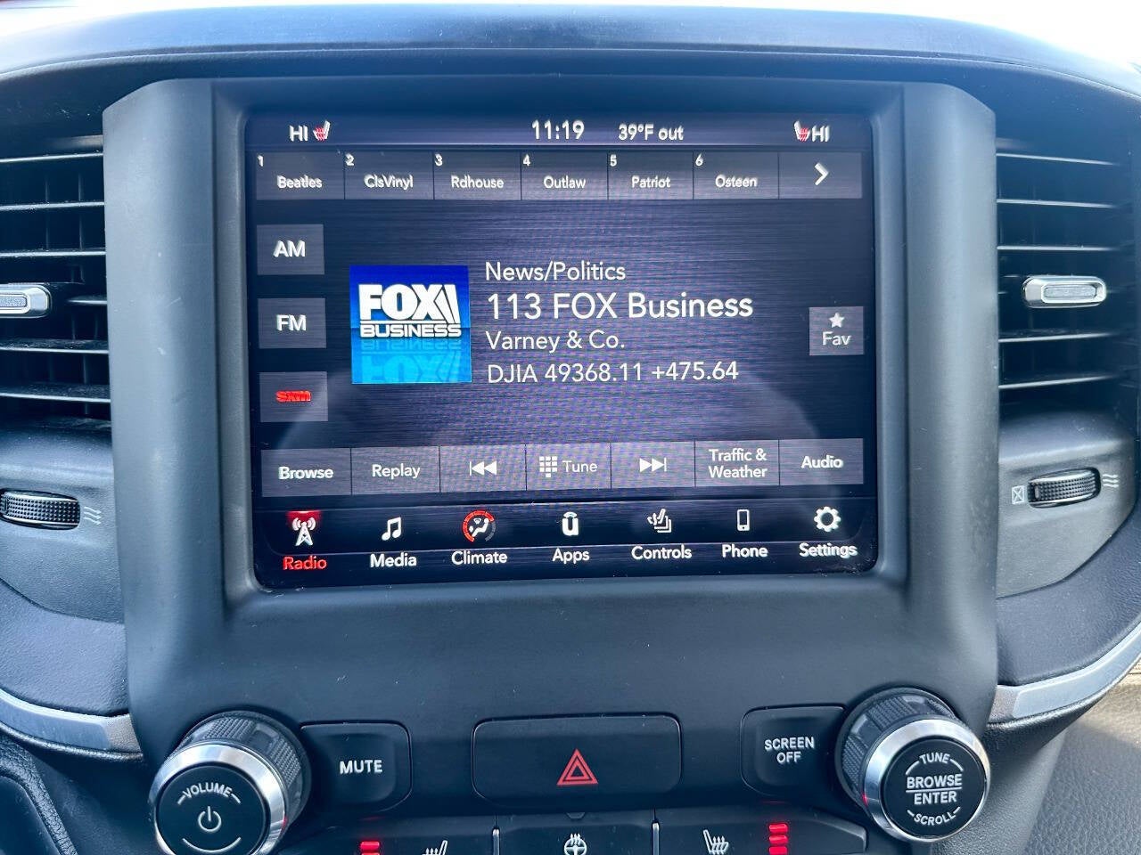 2020 RAM 1500 Big Horn 4x4 4dr Crew Cab 5.6 ft. SB Pickup