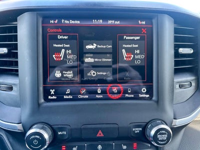 2020 RAM 1500 Big Horn 4x4 4dr Crew Cab 5.6 ft. SB Pickup