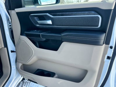 2020 RAM 1500 Big Horn 4x4 4dr Crew Cab 5.6 ft. SB Pickup