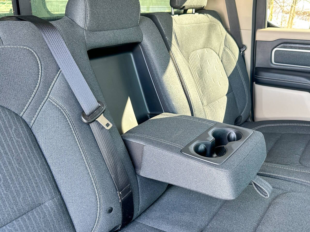 2020 RAM 1500 Big Horn 4x4 4dr Crew Cab 5.6 ft. SB Pickup