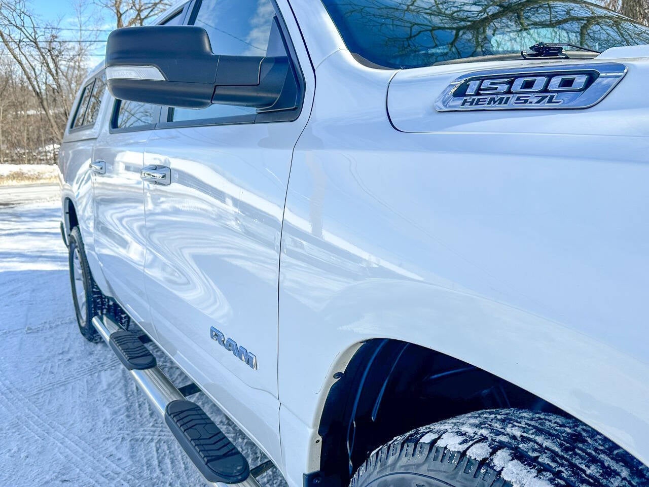 2020 RAM 1500 Big Horn 4x4 4dr Crew Cab 5.6 ft. SB Pickup