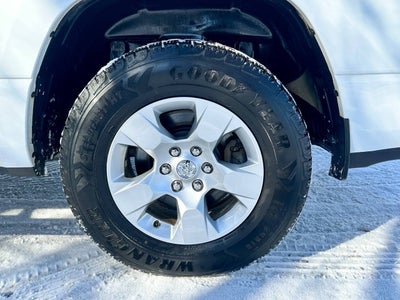 2020 RAM 1500 Big Horn 4x4 4dr Crew Cab 5.6 ft. SB Pickup