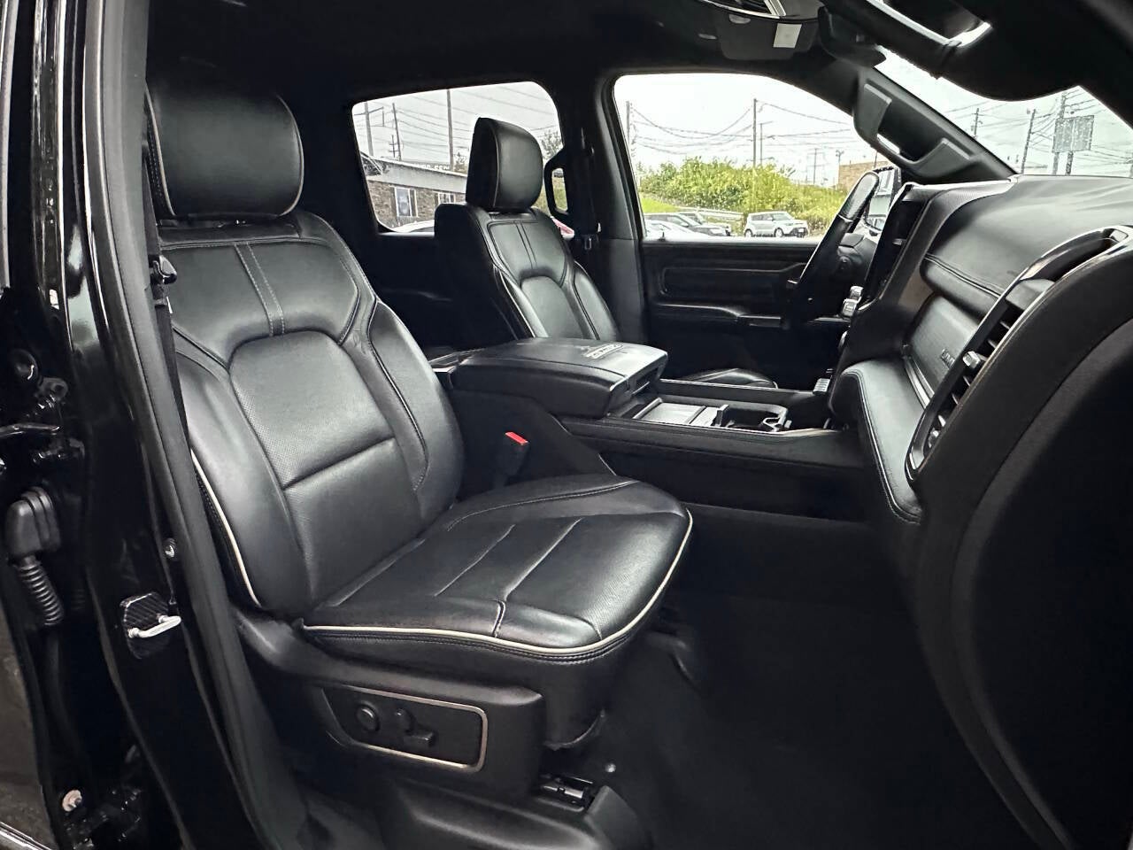 2019 RAM 1500 Limited 4x4 4dr Crew Cab 5.6 ft. SB Pickup