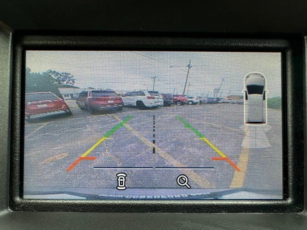 2017 Ford Explorer XLT AWD 4dr SUV
