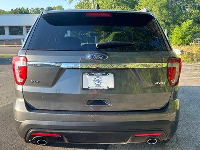 2017 Ford Explorer XLT AWD 4dr SUV