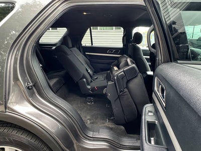 2017 Ford Explorer XLT AWD 4dr SUV
