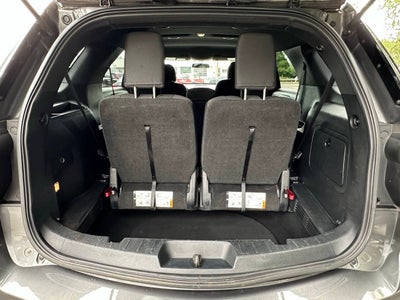 2017 Ford Explorer XLT AWD 4dr SUV