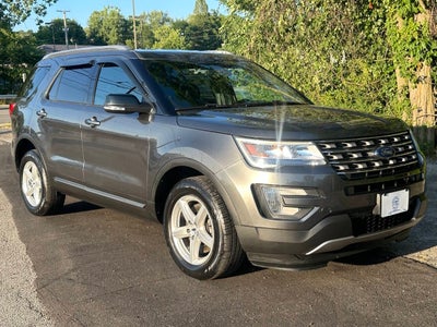 2017 Ford Explorer XLT AWD 4dr SUV