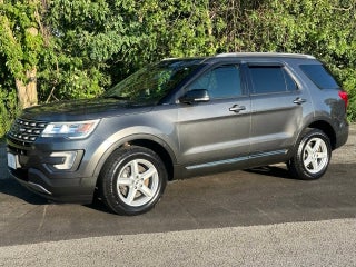 2017 Ford Explorer XLT AWD 4dr SUV