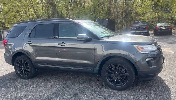 2019 Ford Explorer XLT AWD 4dr SUV