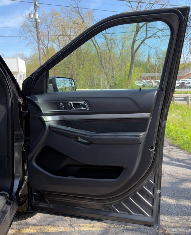 2019 Ford Explorer XLT AWD 4dr SUV
