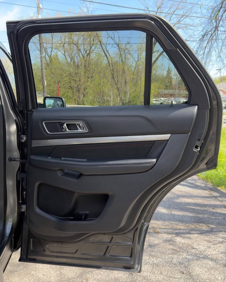 2019 Ford Explorer XLT AWD 4dr SUV