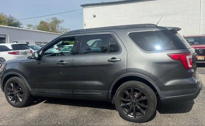 2019 Ford Explorer XLT AWD 4dr SUV