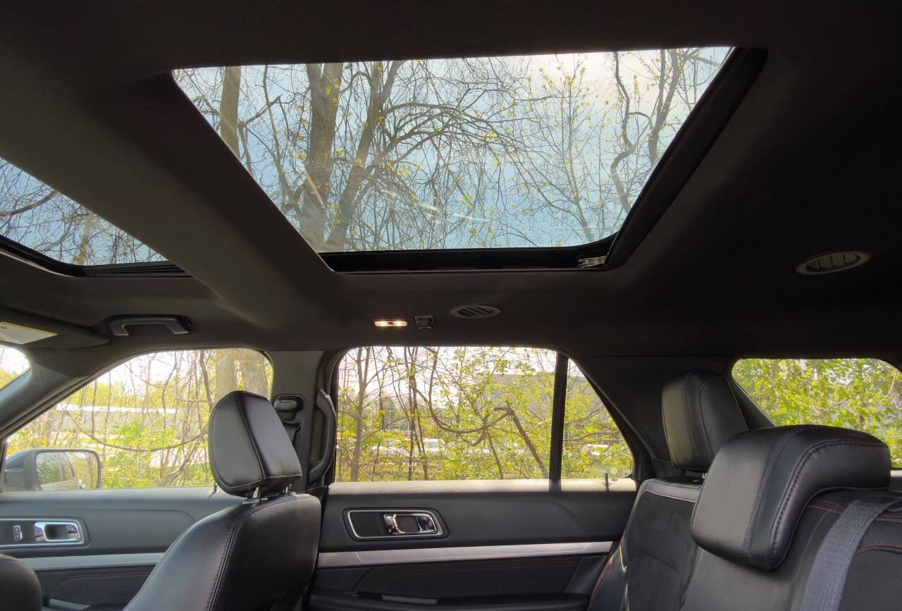 2019 Ford Explorer XLT AWD 4dr SUV