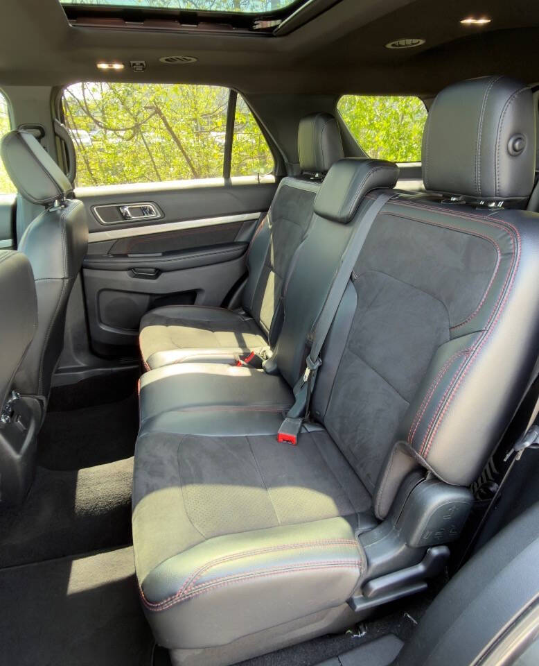 2019 Ford Explorer XLT AWD 4dr SUV