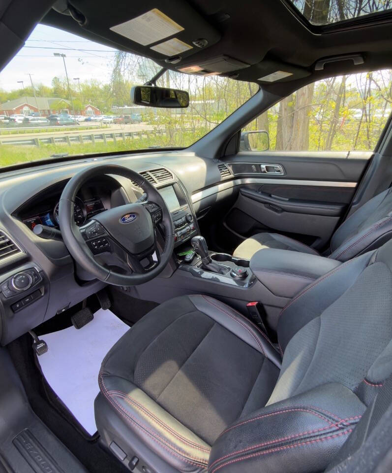 2019 Ford Explorer XLT AWD 4dr SUV