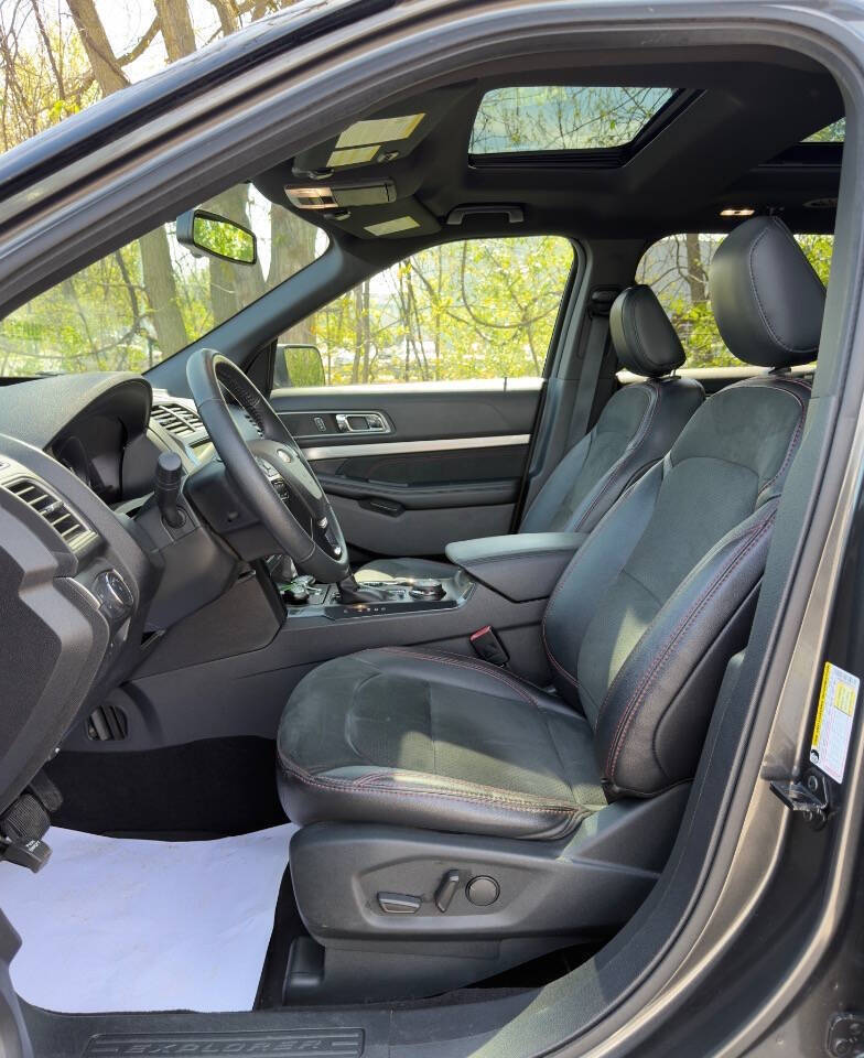 2019 Ford Explorer XLT AWD 4dr SUV