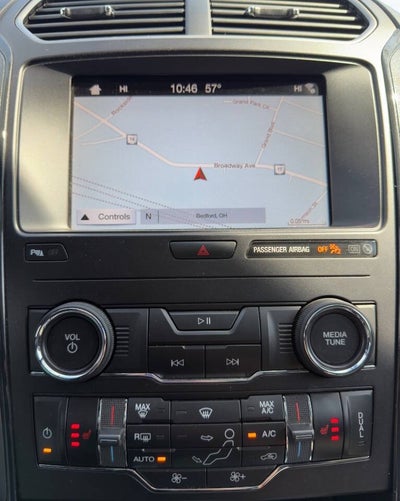2019 Ford Explorer XLT AWD 4dr SUV