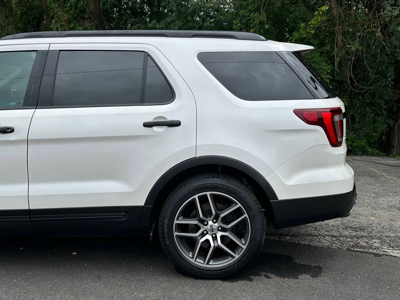 2017 Ford Explorer Sport AWD 4dr SUV