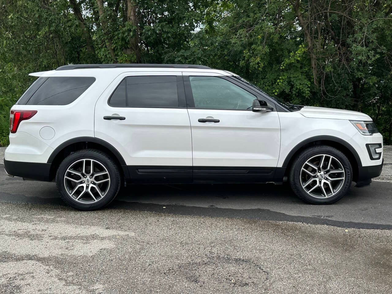 2017 Ford Explorer Sport AWD 4dr SUV