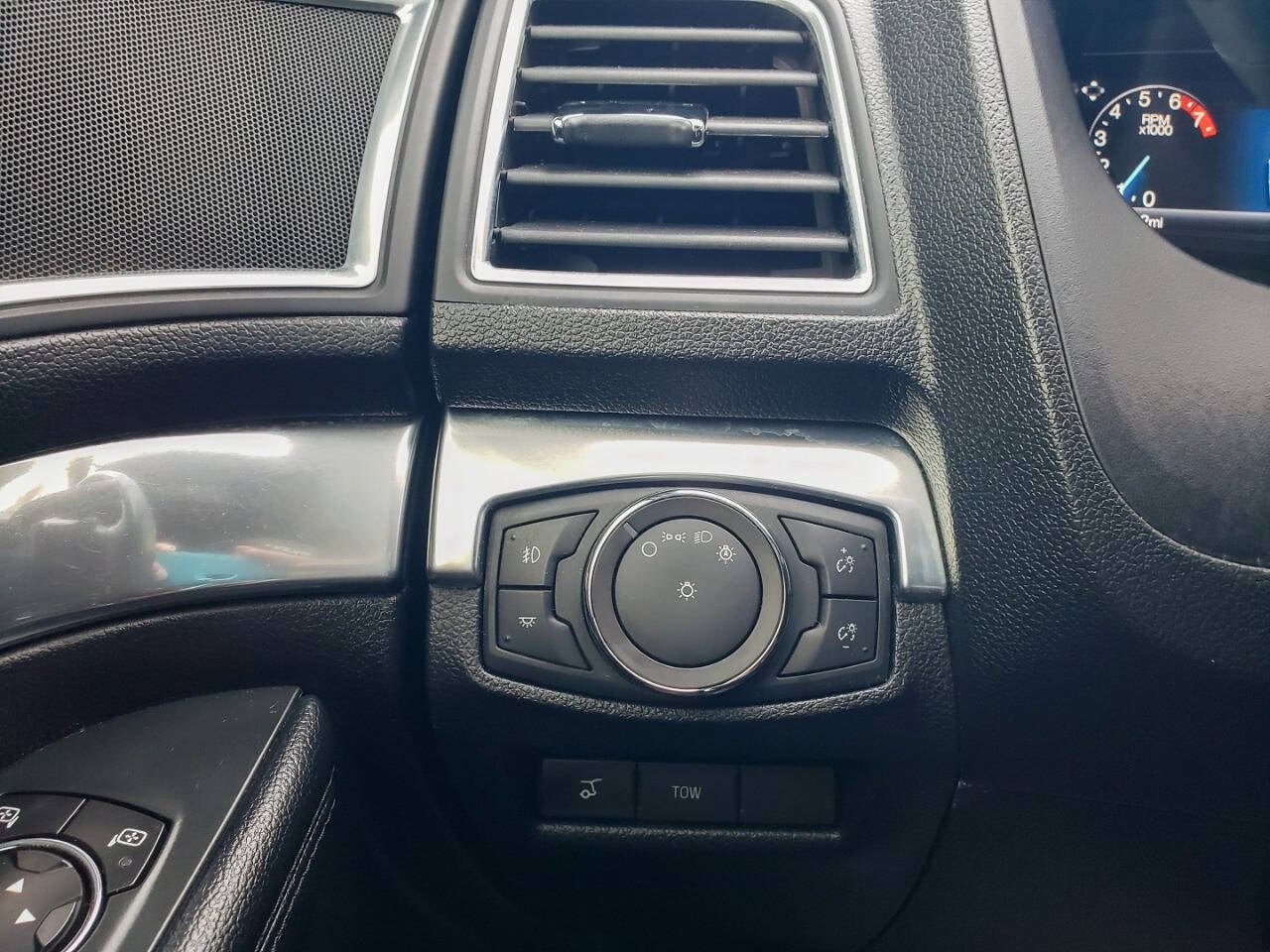 2017 Ford Explorer Sport AWD 4dr SUV