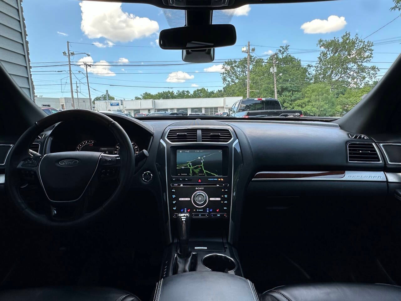2018 Ford Explorer Platinum AWD 4dr SUV