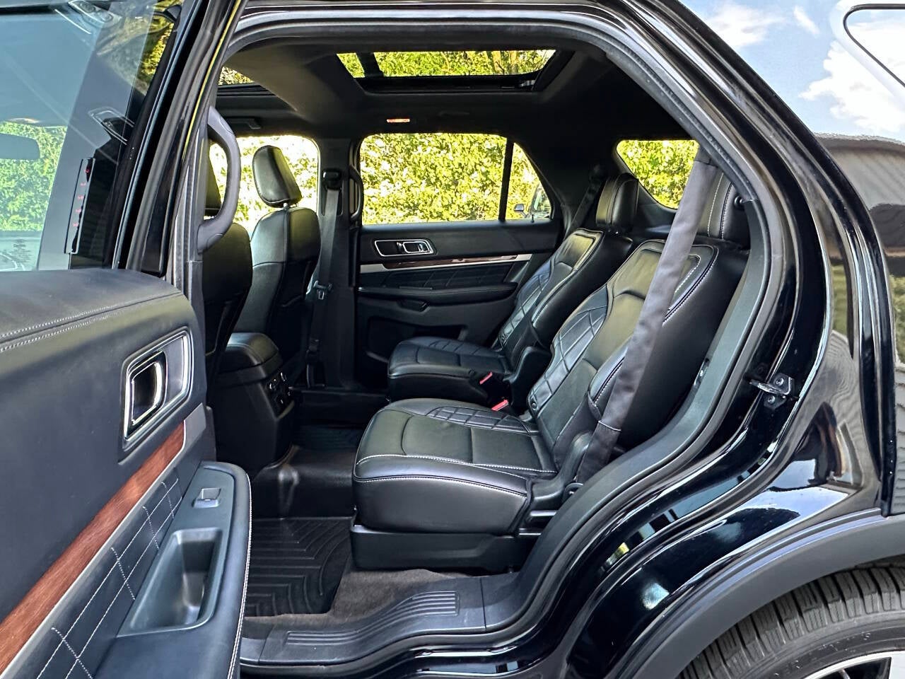 2018 Ford Explorer Platinum AWD 4dr SUV