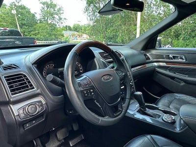 2018 Ford Explorer Platinum AWD 4dr SUV