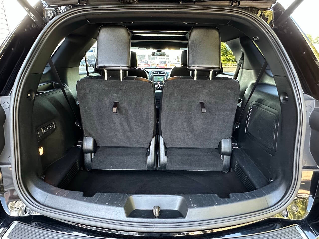 2018 Ford Explorer Platinum AWD 4dr SUV