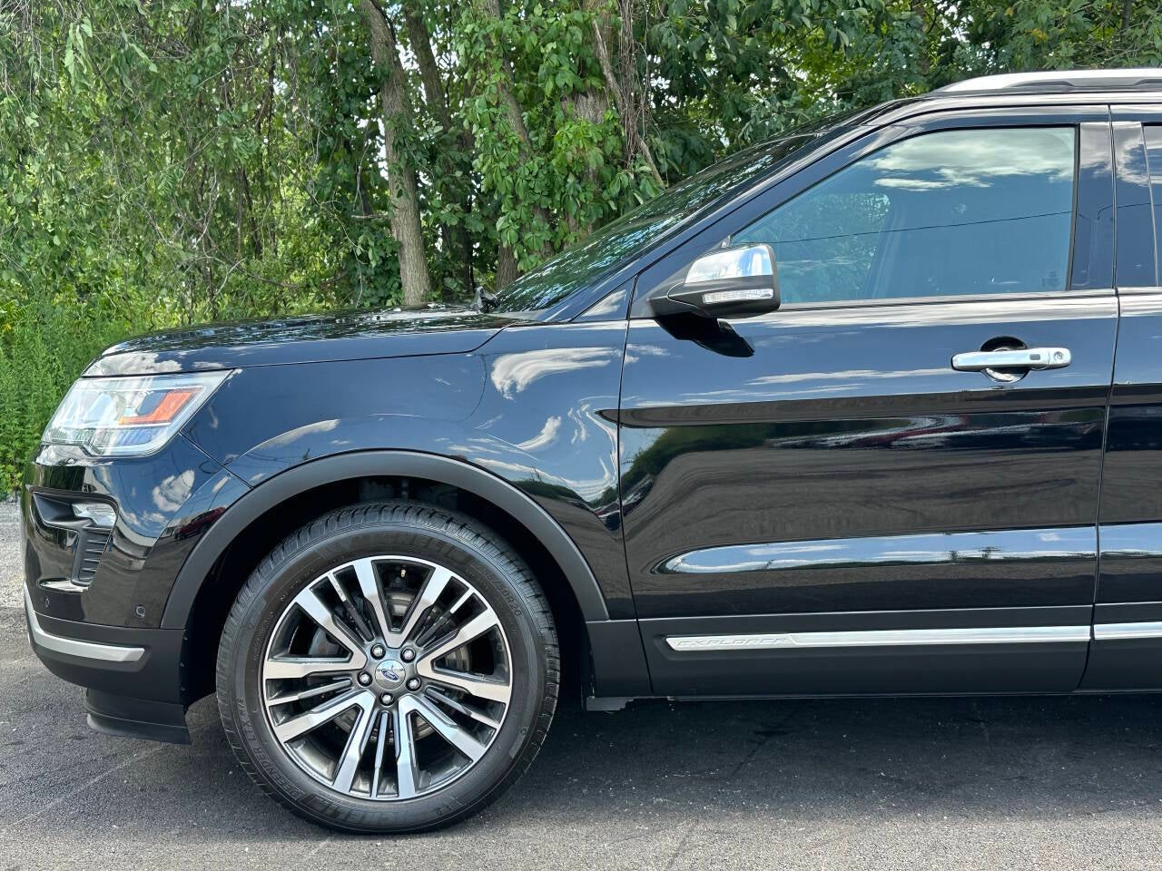 2018 Ford Explorer Platinum AWD 4dr SUV