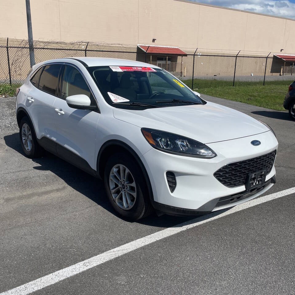 2020 Ford Escape SE AWD 4dr SUV